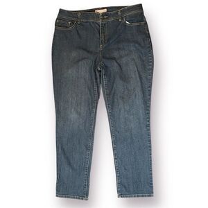 Chico's Straight Leg Jeans Medium Blue Denim 1.5 (10) 28.5” inseam